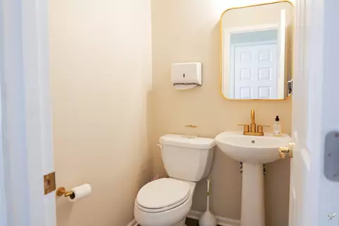Bath - 24835 Gates Ct, Plainfield, IL 60585 photo 1 of 3