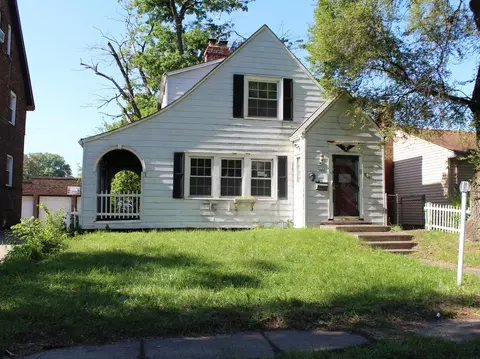 306 Elizabeth St, Calumet City, IL 60409