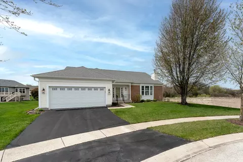 11525 Windsor Ct, Huntley, IL 60142