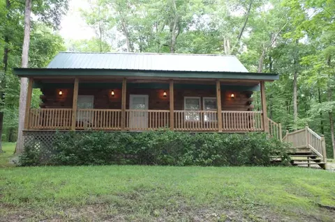255 Thorn Ln, Makanda, IL 62958