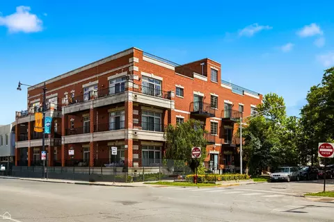 4755 N Kilbourn Ave #2D, Chicago, IL 60630