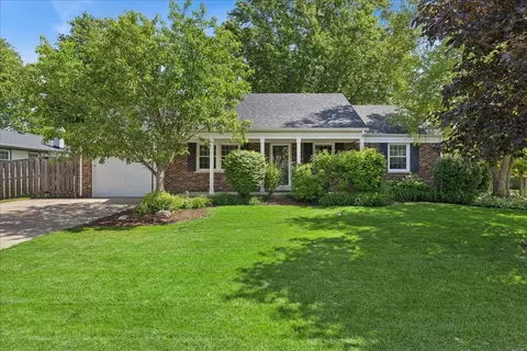 720 Checker Dr, Buffalo Grove, IL 60089