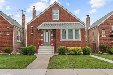 7338 W 57th St, Summit, IL 60501
