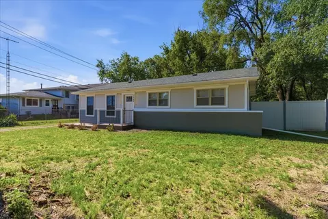 7468 E Parr St, Sun River Terrace, IL 60964