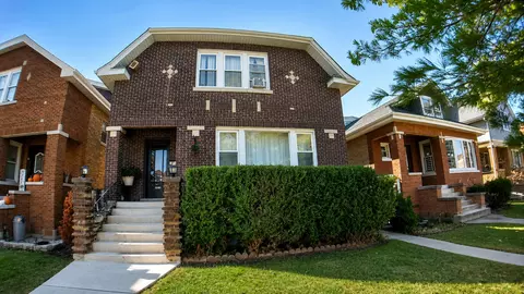 5433 W Melrose St, Chicago, IL 60641