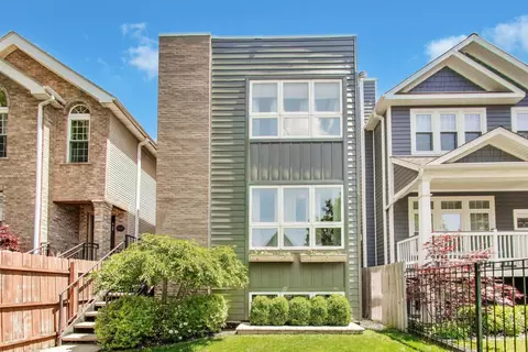 1933 N Lawndale Ave, Chicago, IL 60647