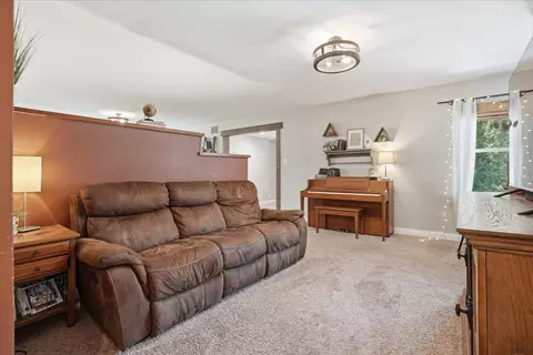409 E Oak St, Fairbury, IL 61739 photo 18