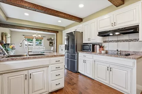 409 E Oak St, Fairbury, IL 61739 photo 22