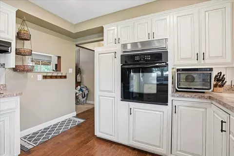 409 E Oak St, Fairbury, IL 61739 photo 24