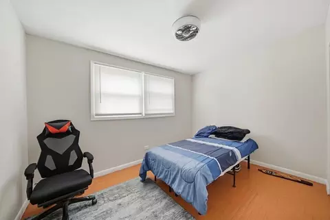 Bedroom - Undisclosed, Midlothian, IL 60445 photo 2 of 3