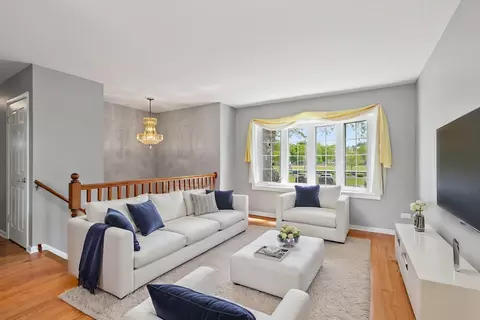 Living - 4403 Maple Ct, Rolling Meadows, IL 60008 photo 1 of 7