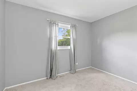 Bedroom - 4403 Maple Ct, Rolling Meadows, IL 60008 photo 7 of 8