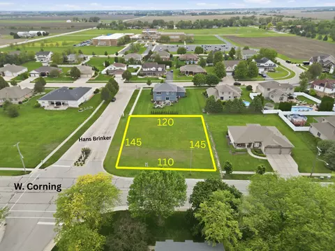 529 W Corning Ave, Peotone, IL 60468