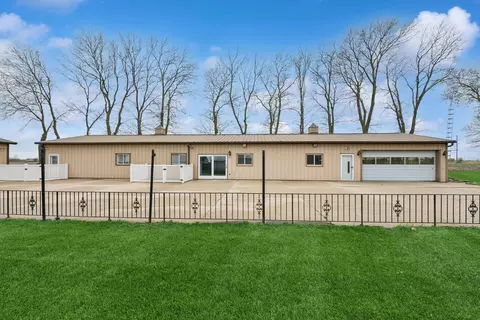 1430 N 30th Rd, Ottawa, IL 61350