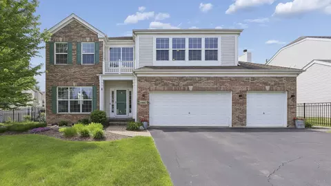 10667 Santa Fe Trl, Huntley, IL 60142
