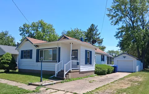 619 Dewey Ave, Kewanee, IL 61443