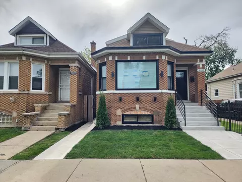 8816 S Laflin St, Chicago, IL 60620