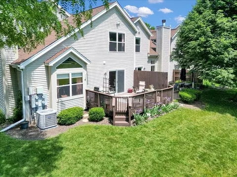 1916 Tamahawk Ln, Naperville, IL 60564 photo 39