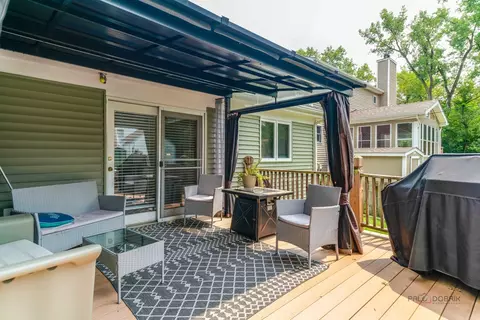 Exterior - 809 Carol Ave S, Mchenry, IL 60050 photo 5 of 13