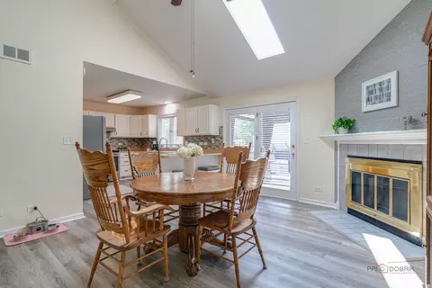 Dining - 809 Carol Ave S, Mchenry, IL 60050 photo 2 of 3