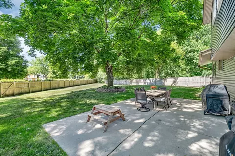 5 Assembly Ct, Bolingbrook, IL 60440 photo 20