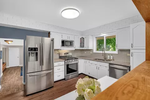 5 Assembly Ct, Bolingbrook, IL 60440 photo 7