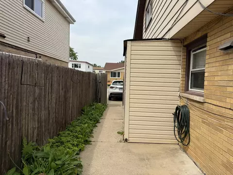 Exterior - 8945 N Lyons St, Des Plaines, IL 60016 photo 3 of 7