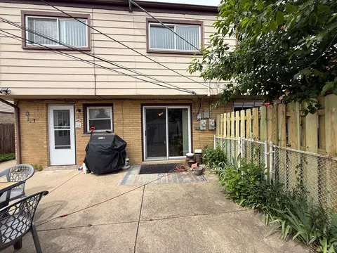 Exterior - 8945 N Lyons St, Des Plaines, IL 60016 photo 7 of 7