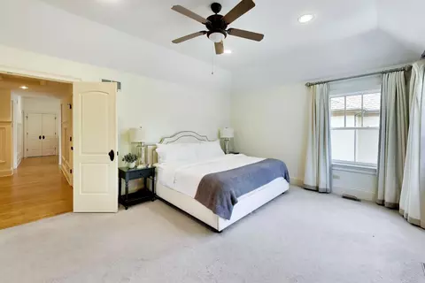Bedroom - 345 Madison Ave, Glencoe, IL 60022 photo 1 of 10
