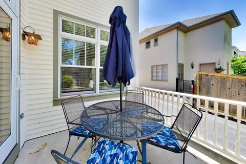 Exterior - 345 Madison Ave, Glencoe, IL 60022 photo 7 of 14