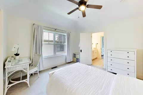 Bedroom - 345 Madison Ave, Glencoe, IL 60022 photo 8 of 10