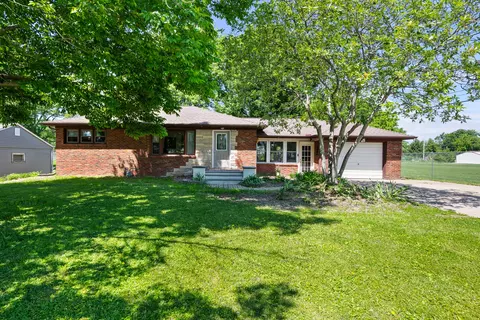 11400 16th St, Milan, IL 61264