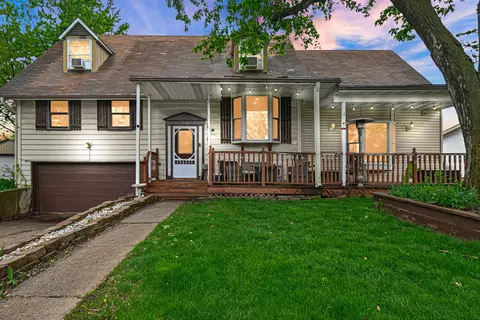 Exterior - 19350 Beechnut Dr, Mokena, IL 60448 photo 2 of 8
