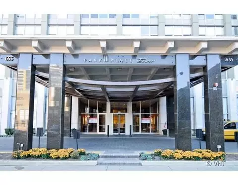 655 W Irving Park Rd #2708, Chicago, IL 60613