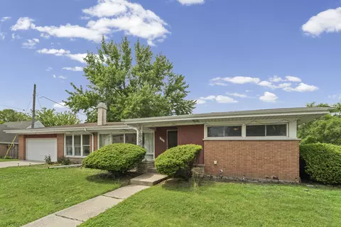 7946 Lotus Ave, Morton Grove, IL 60053