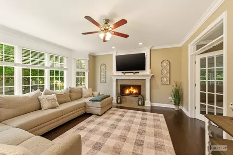 Living - 15528 Dan Patch Dr, Plainfield, IL 60544 photo 2 of 5