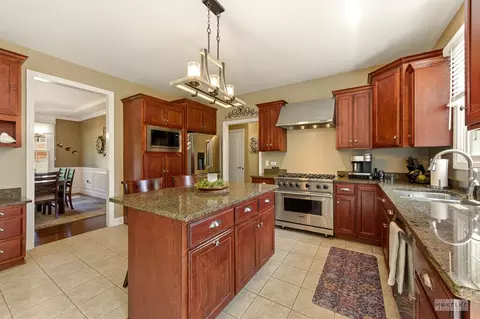 Kitchen - 15528 Dan Patch Dr, Plainfield, IL 60544 photo 3 of 5