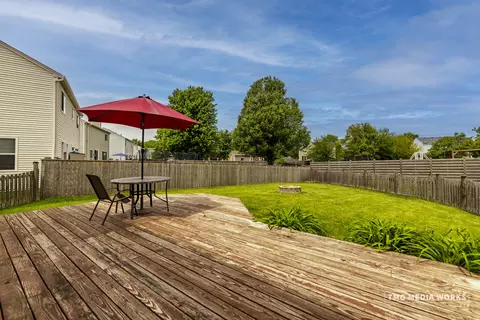 Exterior - 1603 Hawthorne Ridge Dr, Plainfield, IL 60586 photo 3 of 5