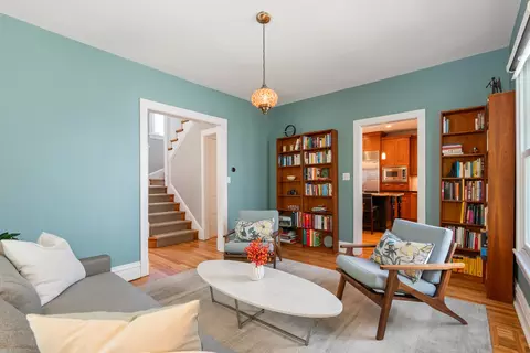 Living - Undisclosed, Evanston, IL 60201 photo 2 of 5