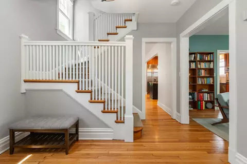 Entry Way - Undisclosed, Evanston, IL 60201 photo 1 of 4