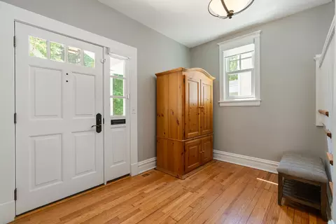 Entry Way - Undisclosed, Evanston, IL 60201 photo 2 of 4