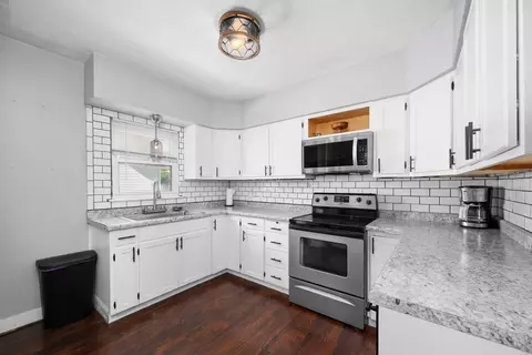 Kitchen - 522 Pine St, Kewanee, IL 61443 photo 1 of 2