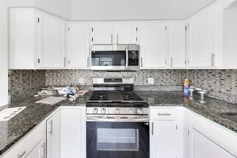 Kitchen - 3443 Monroe St, Lansing, IL 60438 photo 2 of 2