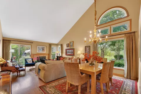 Dining - 1507 Acorn Ct, Wheeling, IL 60090 photo 1 of 3