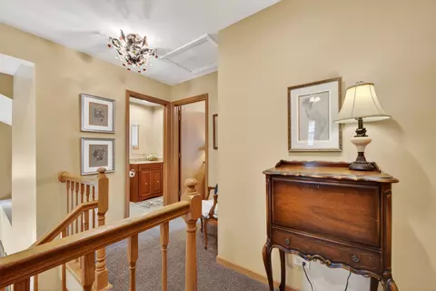 Entry Way - 1507 Acorn Ct, Wheeling, IL 60090 photo 3 of 3