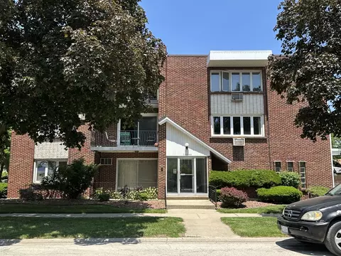 10445 S Keating Ave #2B, Oak Lawn, IL 60453