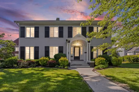 411 Laurel Ave, Highland Park, IL 60035