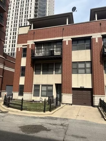 334 N Jefferson St #A, Chicago, IL 60661