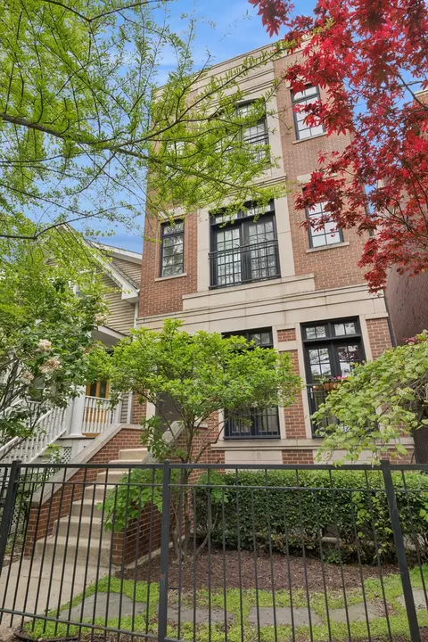 2723 N Dayton St #1, Chicago, IL 60614