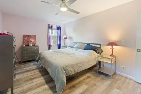 Bedroom - 1220 Old Mill Ln, Algonquin, IL 60102 photo 3 of 4